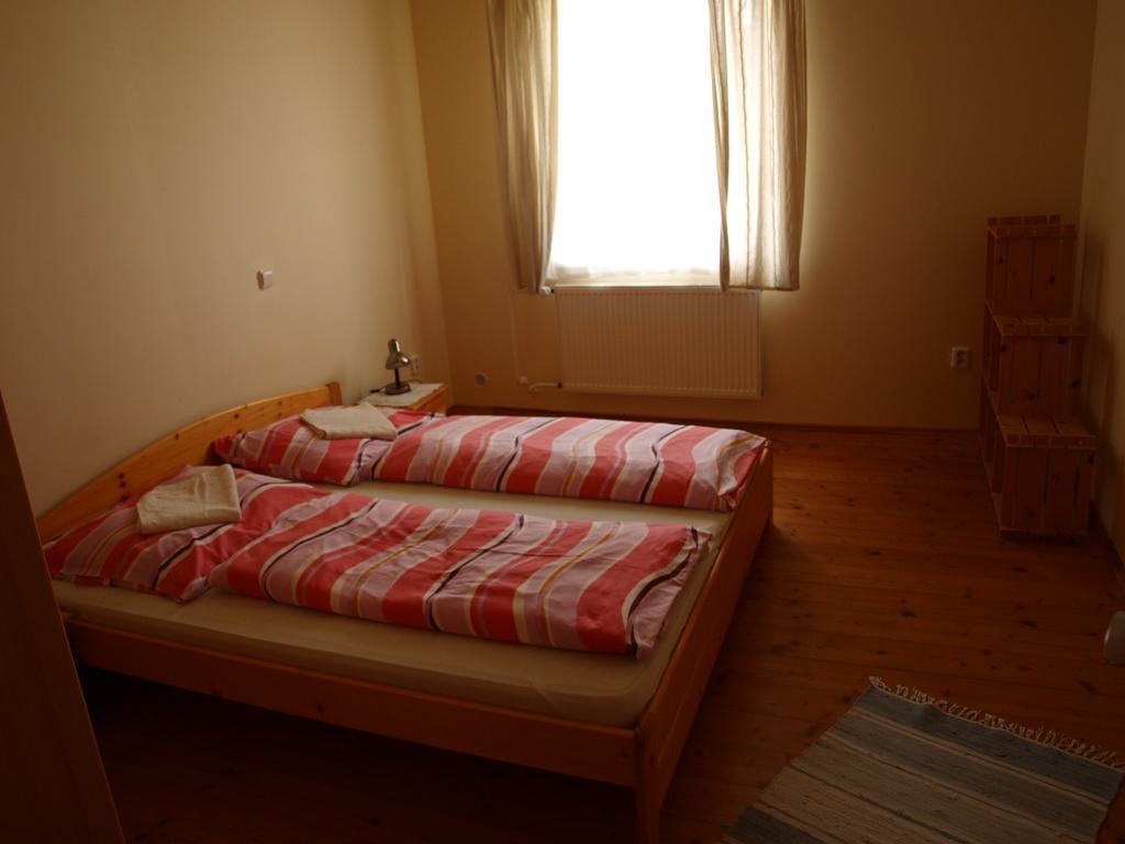 Apartmany Zlosin Velke Losiny Bagian luar foto