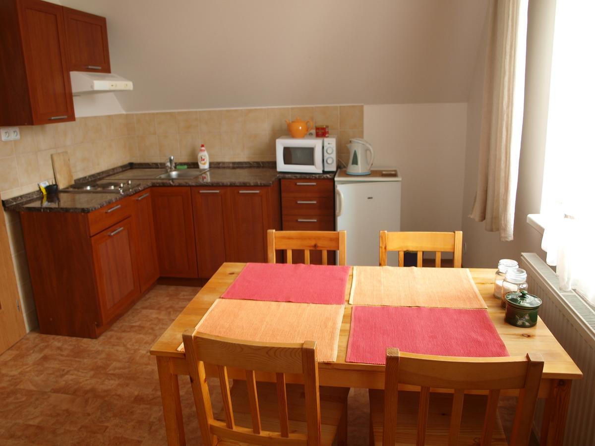 Apartmany Zlosin Velke Losiny Bagian luar foto